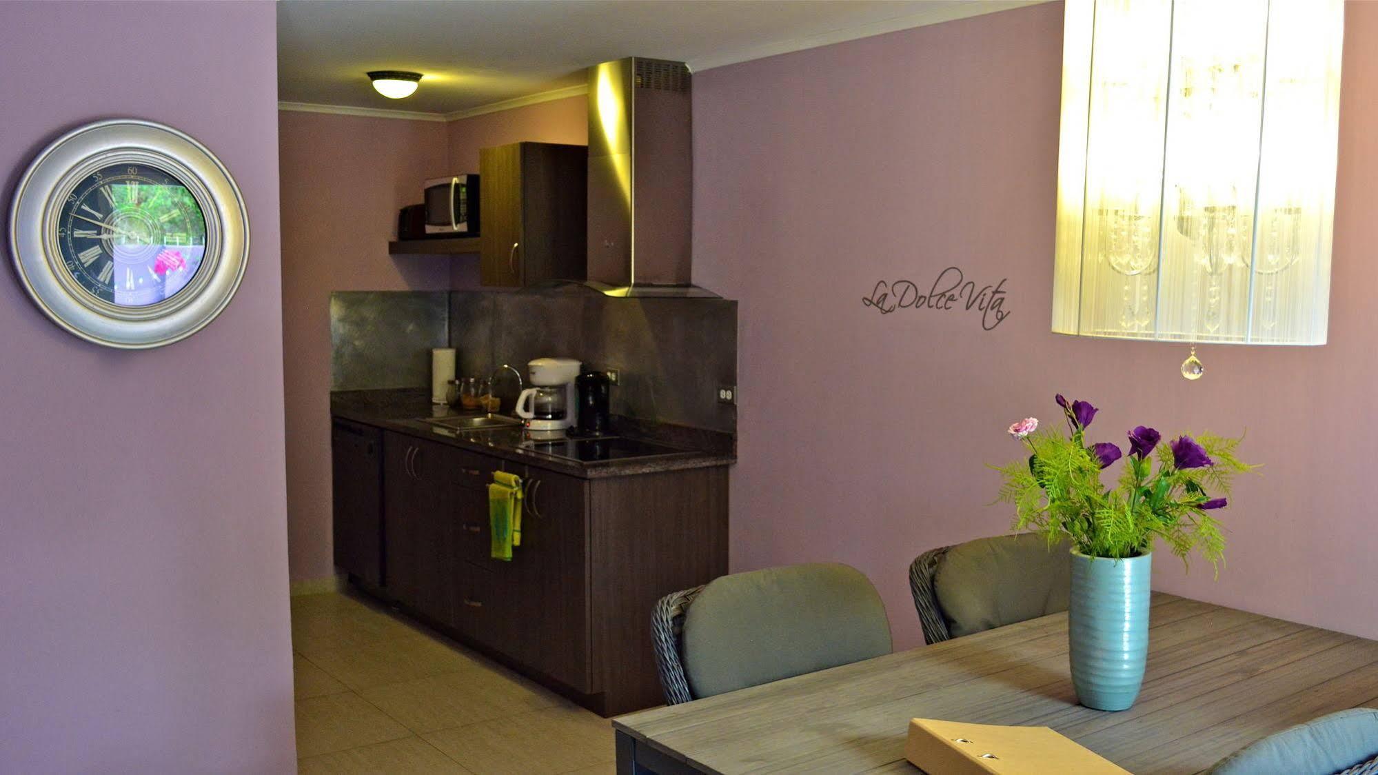 Cadushi Apartments Oranjestad Luaran gambar