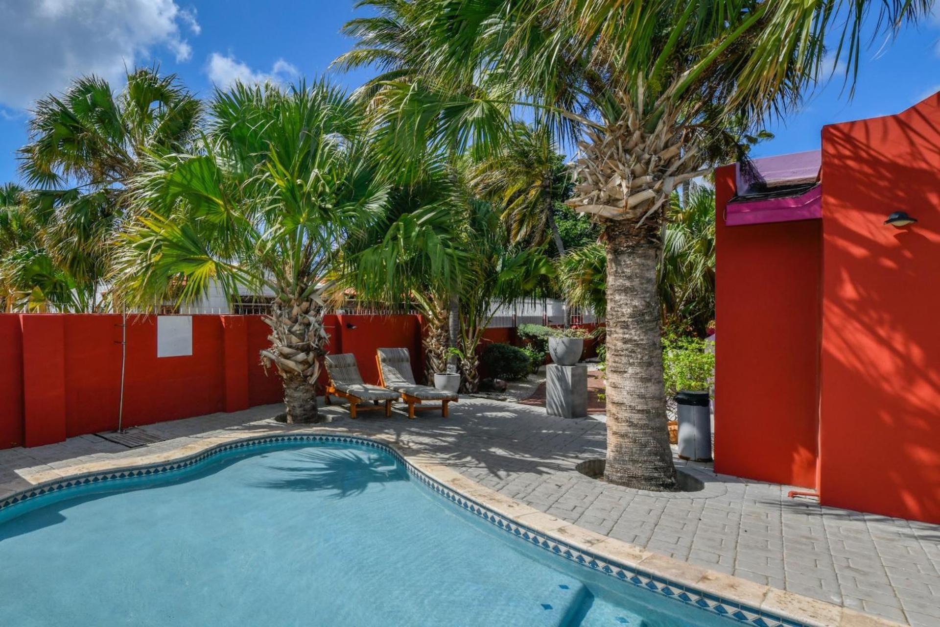 Cadushi Apartments Oranjestad Luaran gambar