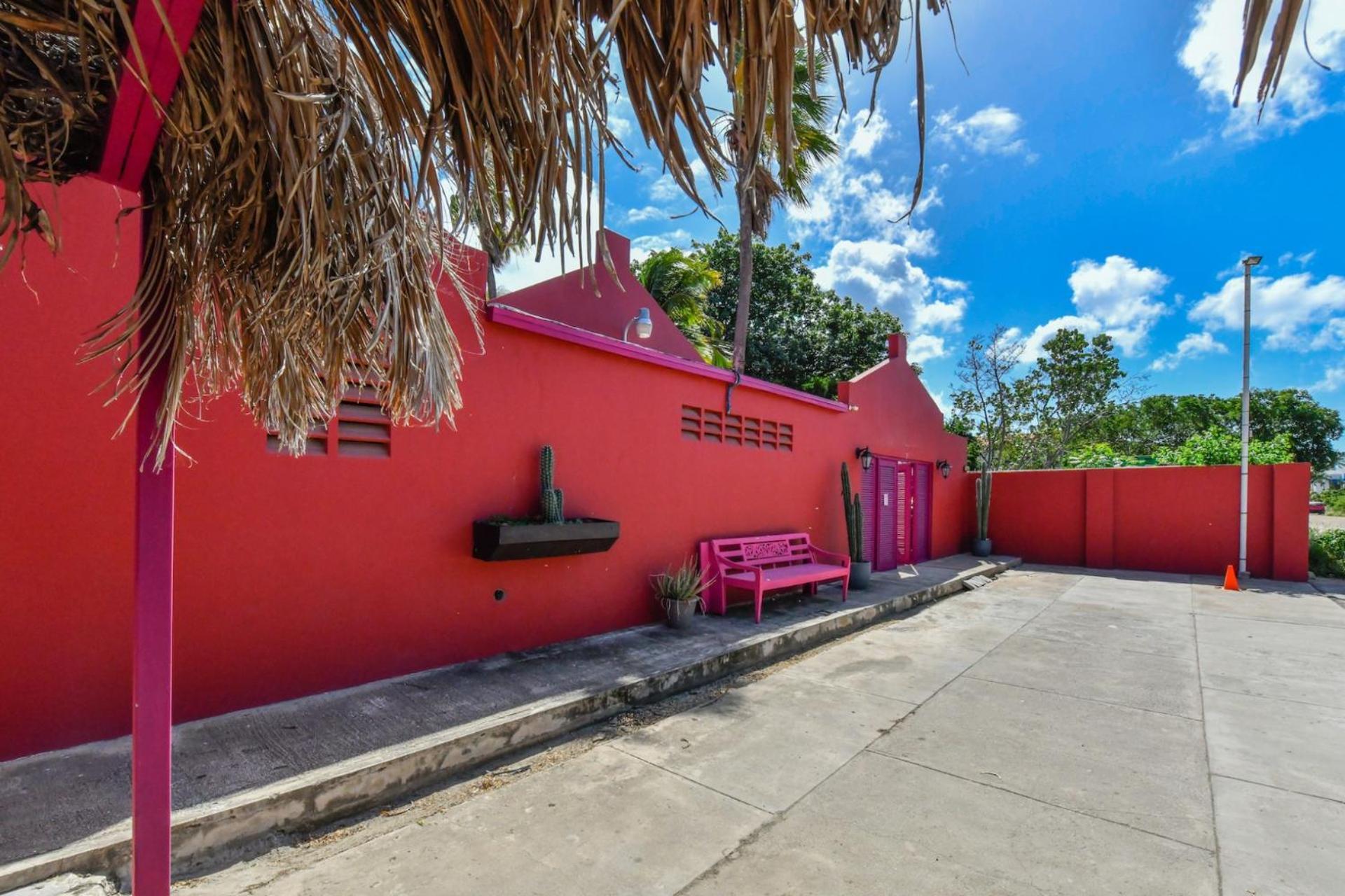 Cadushi Apartments Oranjestad Luaran gambar